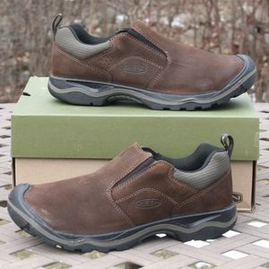 keen rialto slip on